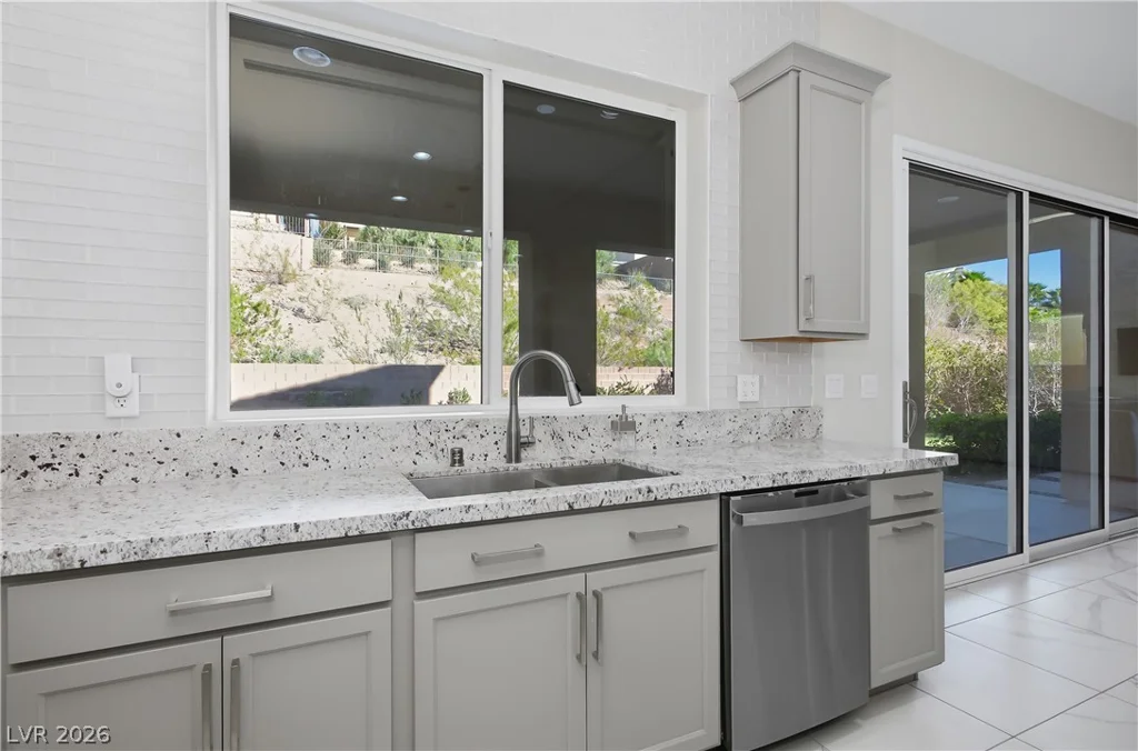 8 Vista Outlook, Henderson, NV 89011