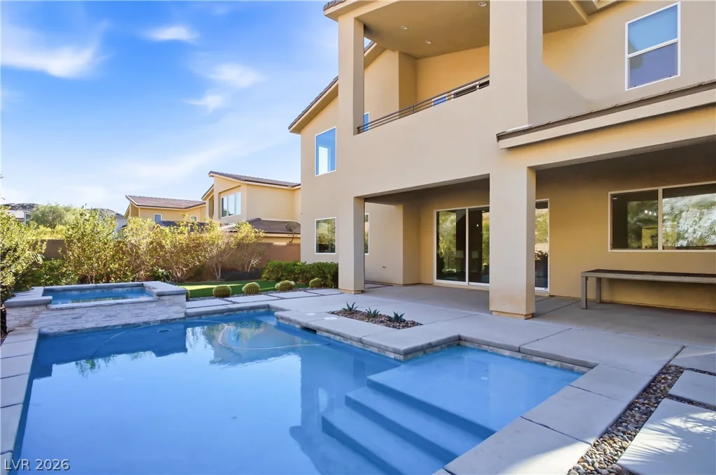 8 Vista Outlook, Henderson, NV 89011