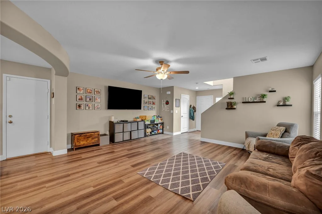 595 Stonehenge Walk, Las Vegas, NV 89178
