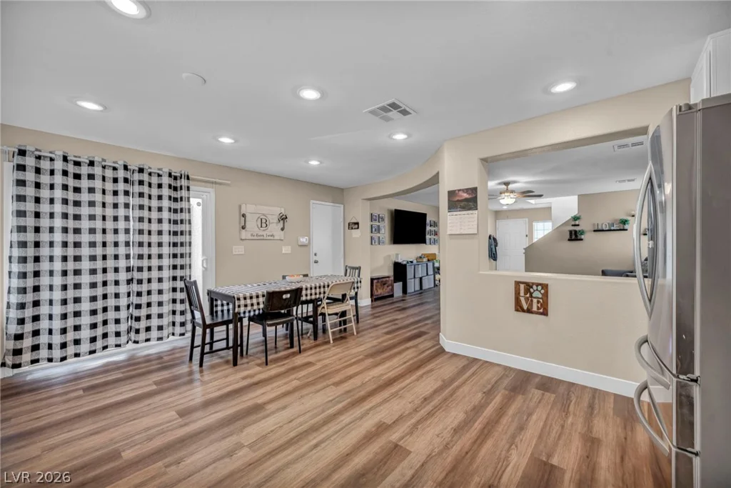 595 Stonehenge Walk, Las Vegas, NV 89178