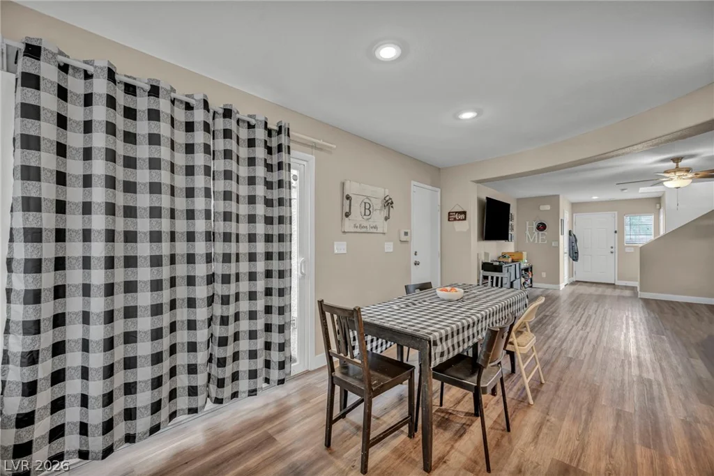 595 Stonehenge Walk, Las Vegas, NV 89178