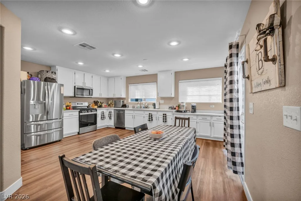 595 Stonehenge Walk, Las Vegas, NV 89178