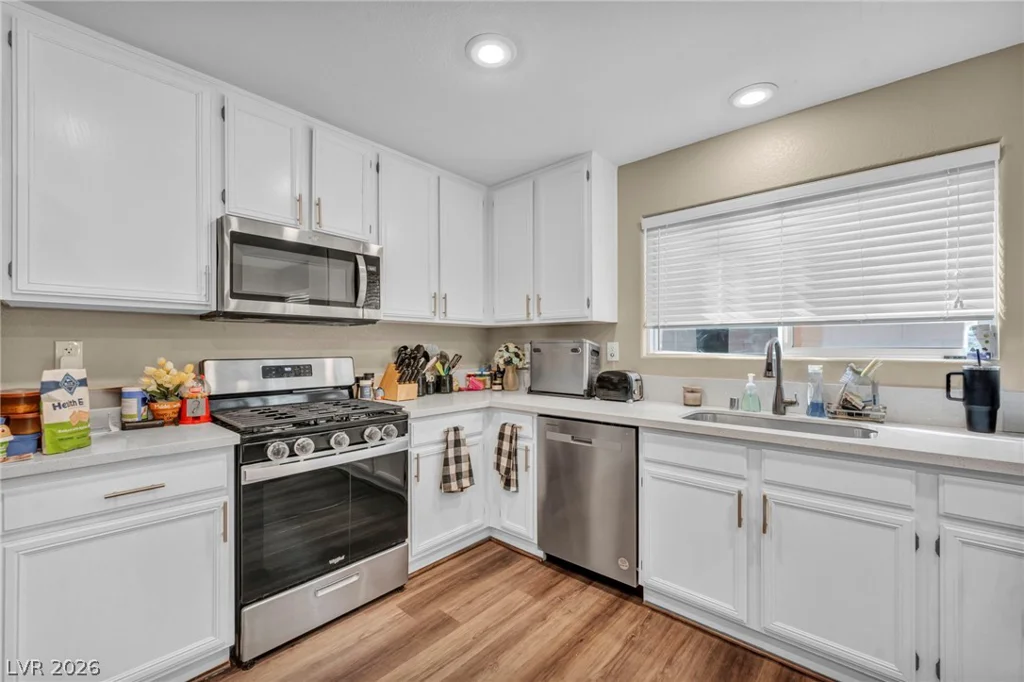 595 Stonehenge Walk, Las Vegas, NV 89178