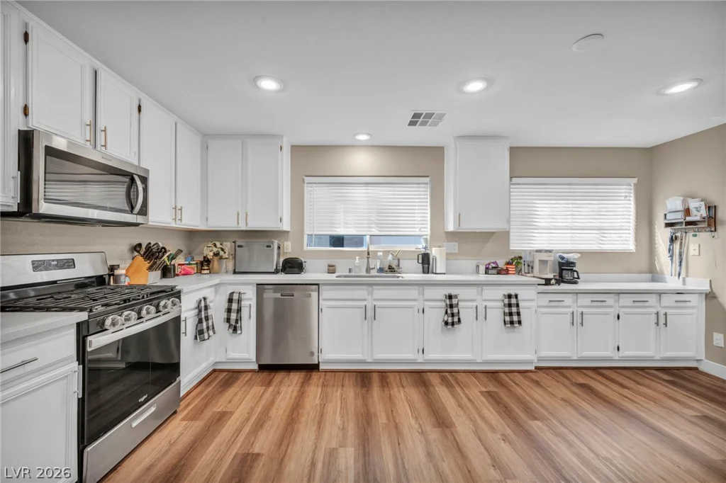 595 Stonehenge Walk, Las Vegas, NV 89178