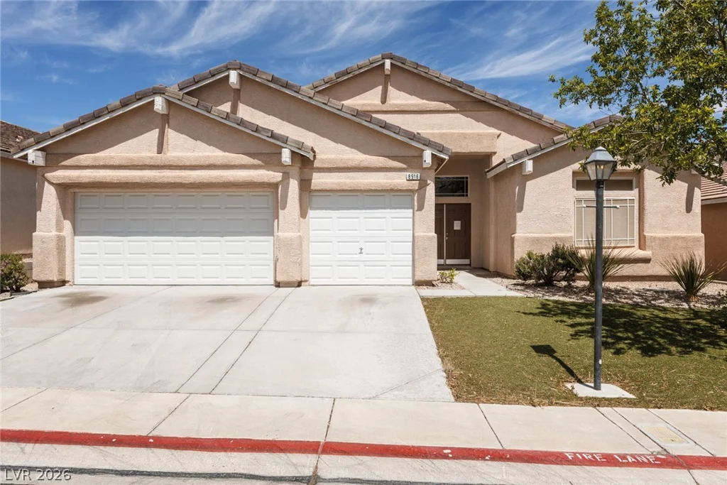 8916 Loggers Mill, Las Vegas, NV 89143