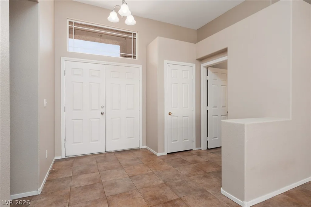 8916 Loggers Mill, Las Vegas, NV 89143