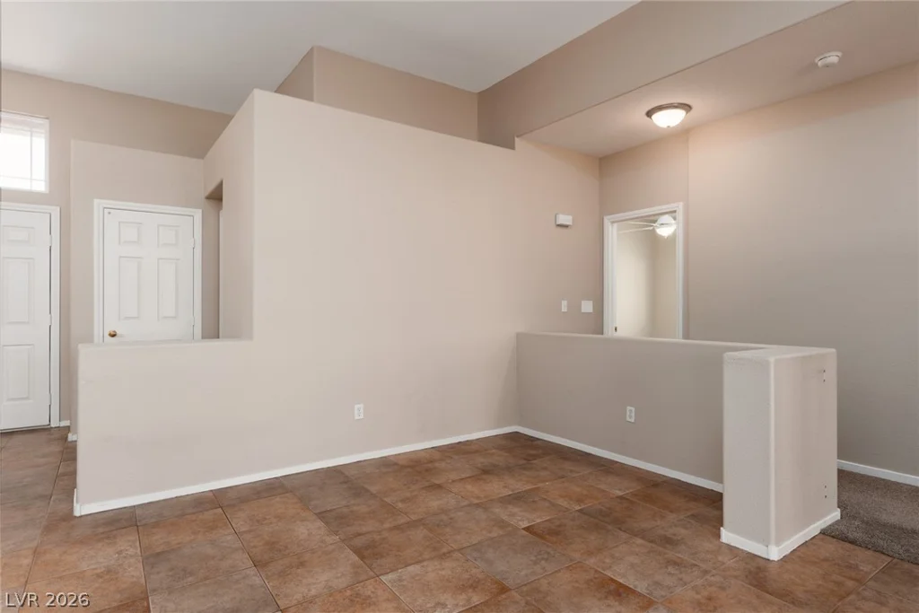 8916 Loggers Mill, Las Vegas, NV 89143