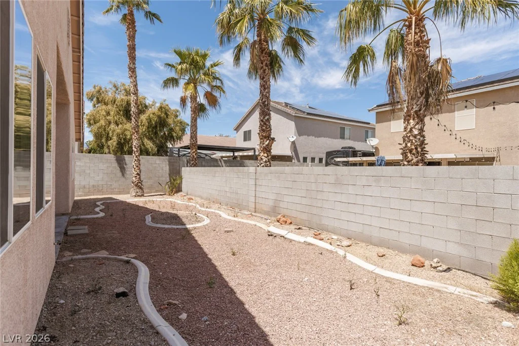 8916 Loggers Mill, Las Vegas, NV 89143