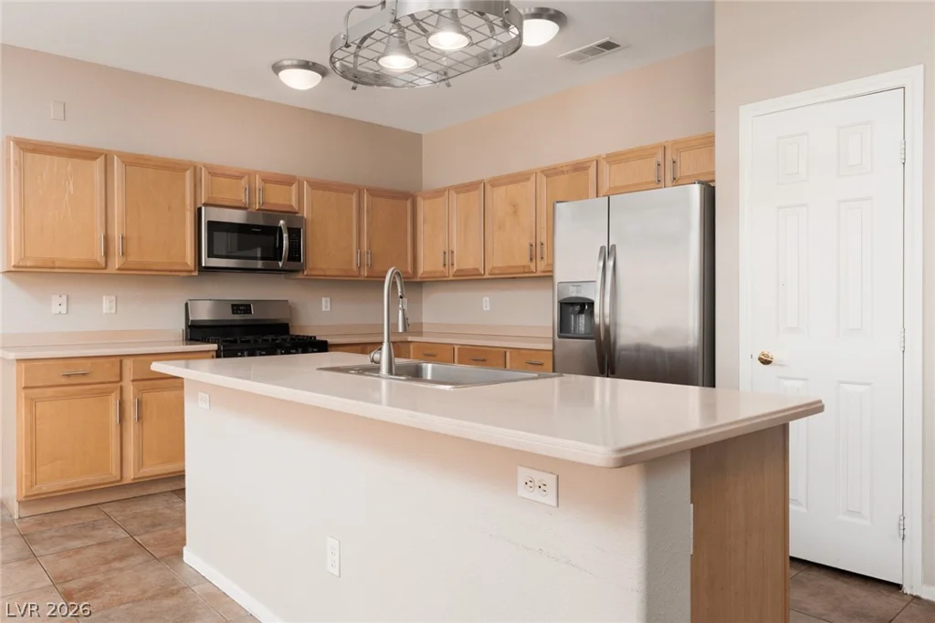 8916 Loggers Mill, Las Vegas, NV 89143