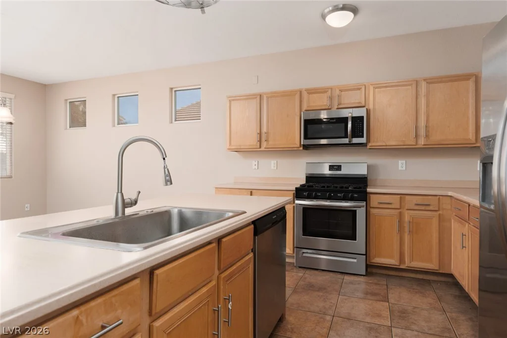 8916 Loggers Mill, Las Vegas, NV 89143