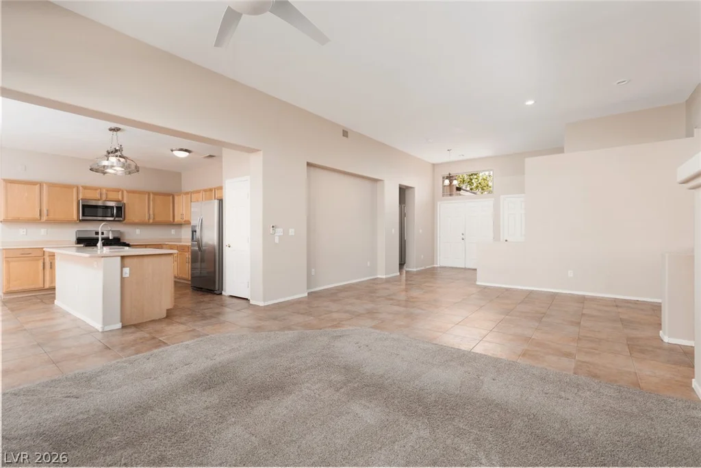 8916 Loggers Mill, Las Vegas, NV 89143