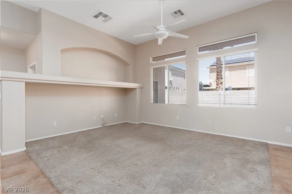 8916 Loggers Mill, Las Vegas, NV 89143