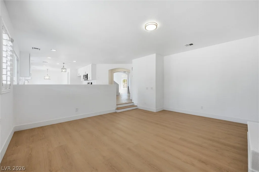 8640 Vivid Violet, Las Vegas, NV 89143