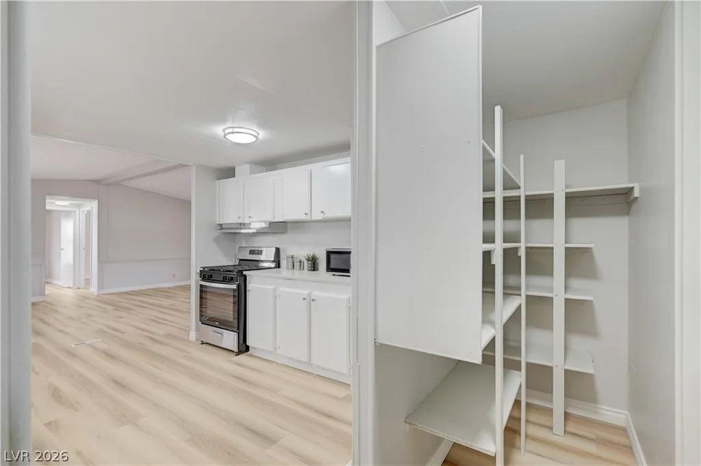 3132 Gavilan, Las Vegas, NV 89122