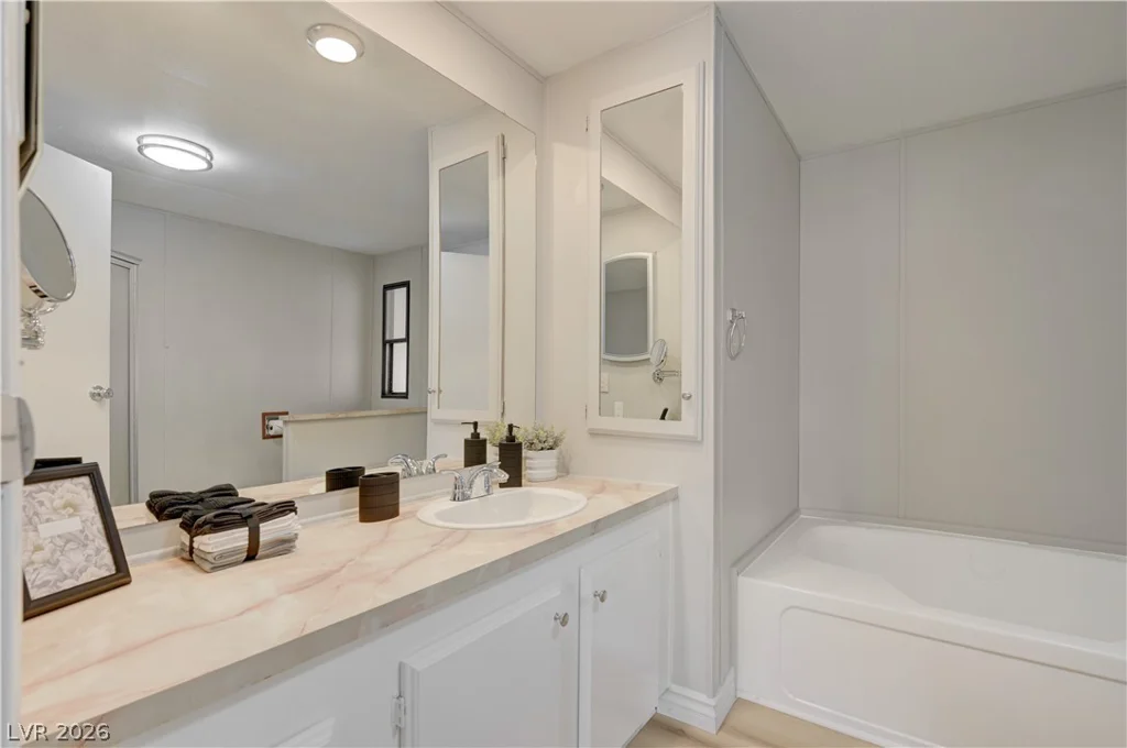 3132 Gavilan, Las Vegas, NV 89122