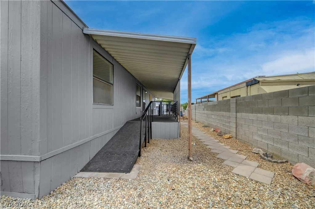 3132 Gavilan, Las Vegas, NV 89122