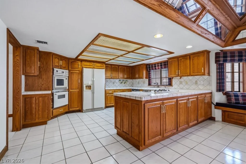 2256 River City, Laughlin, NV 89029