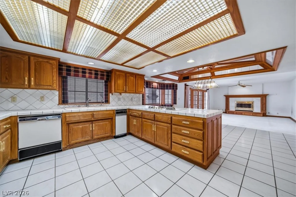 2256 River City, Laughlin, NV 89029