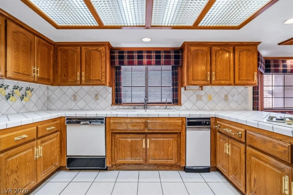 2256 River City, Laughlin, NV 89029