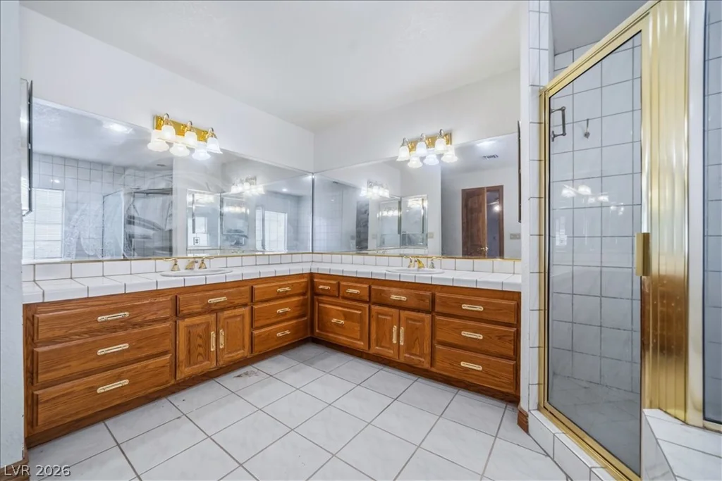 2256 River City, Laughlin, NV 89029