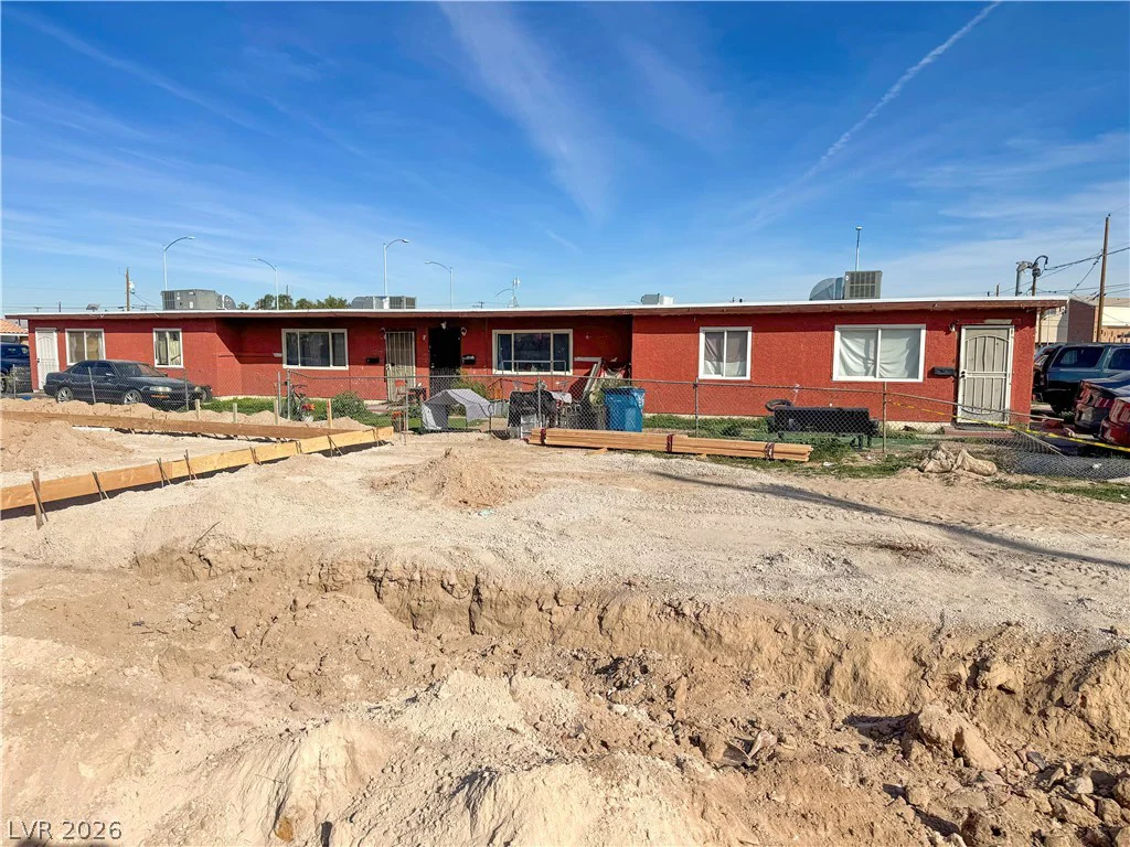 705 Monroe, Las Vegas, NV 89106