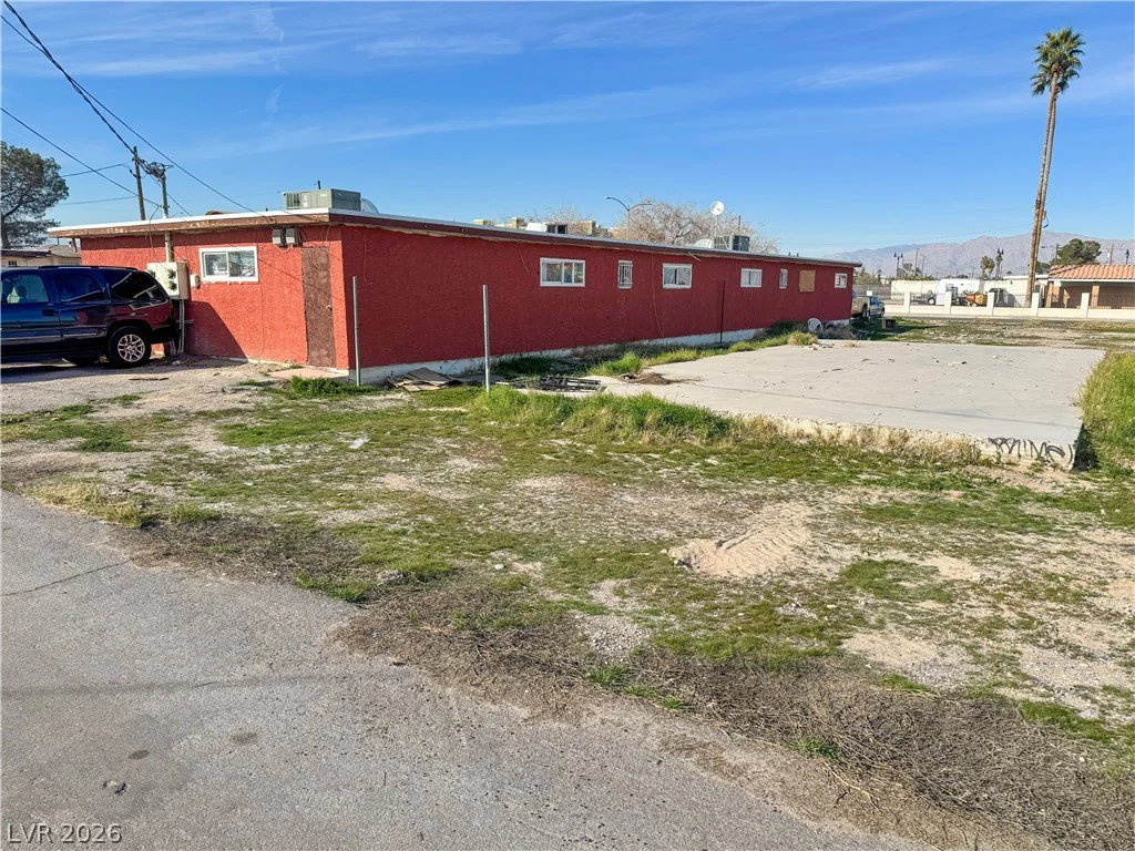 705 Monroe, Las Vegas, NV 89106