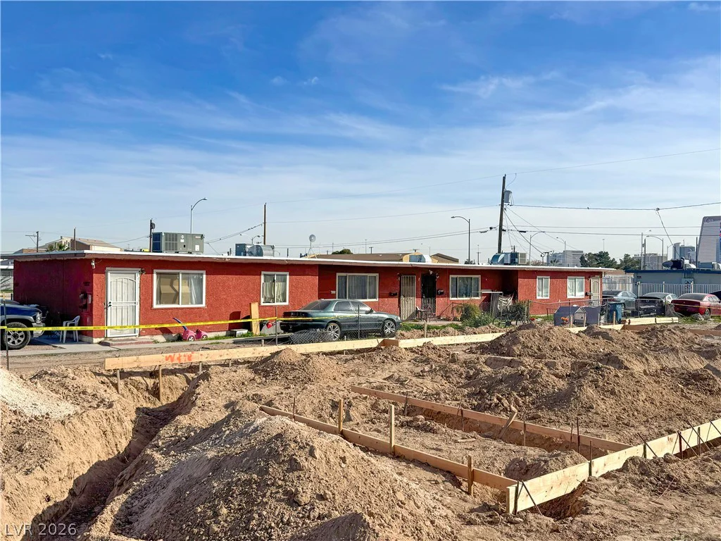 705 Monroe, Las Vegas, NV 89106