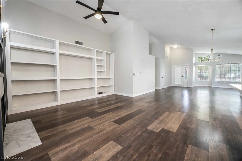 2724 Eagle Springs, Las Vegas, NV 89117