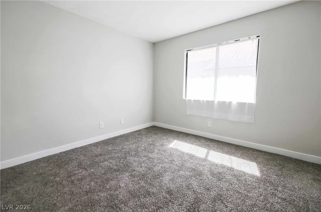 2724 Eagle Springs, Las Vegas, NV 89117