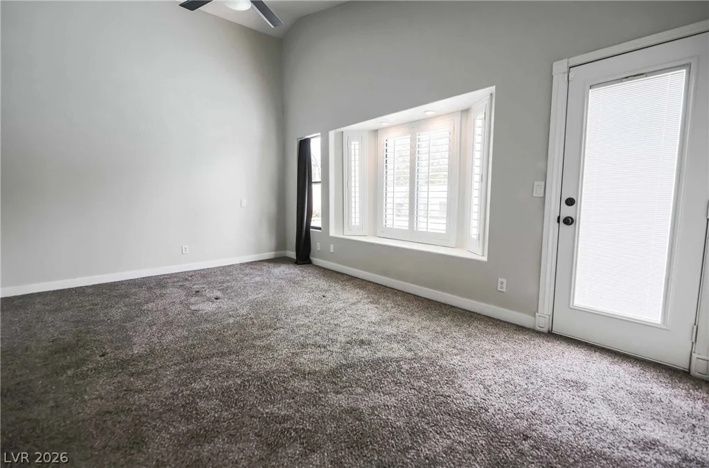 2724 Eagle Springs, Las Vegas, NV 89117