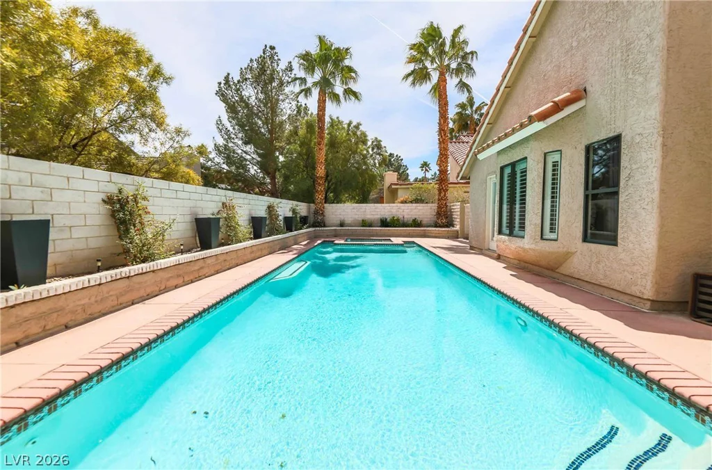 2724 Eagle Springs, Las Vegas, NV 89117