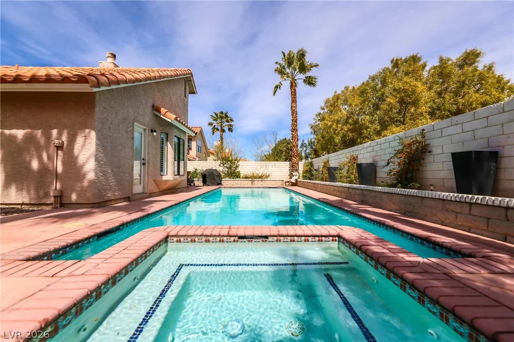 2724 Eagle Springs, Las Vegas, NV 89117