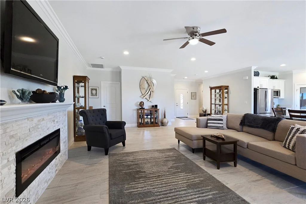 5471 Lincolnwood, Pahrump, NV 89061