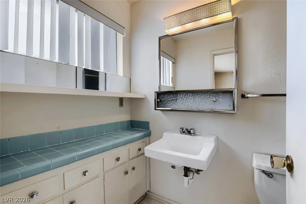 1808 Poco, Las Vegas, NV 89102