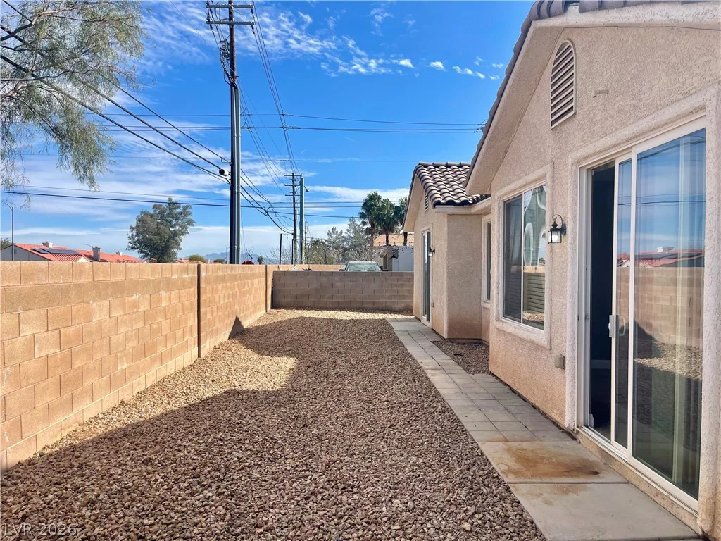 808 Pirates Cave, North Las Vegas, NV 89032