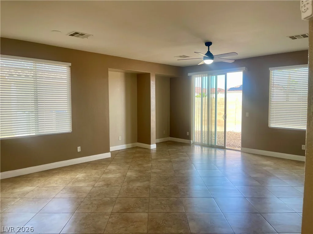 808 Pirates Cave, North Las Vegas, NV 89032