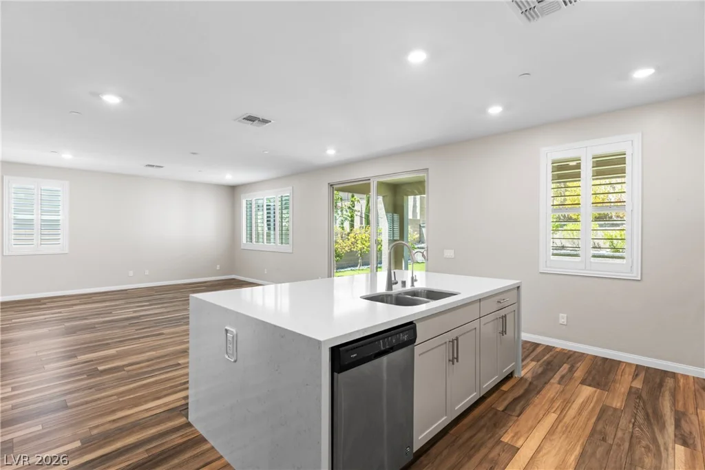 361 Coastal Redwood, Las Vegas, NV 89138
