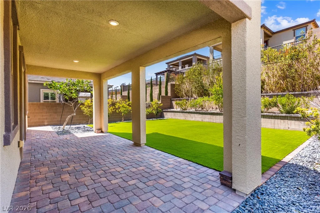 361 Coastal Redwood, Las Vegas, NV 89138