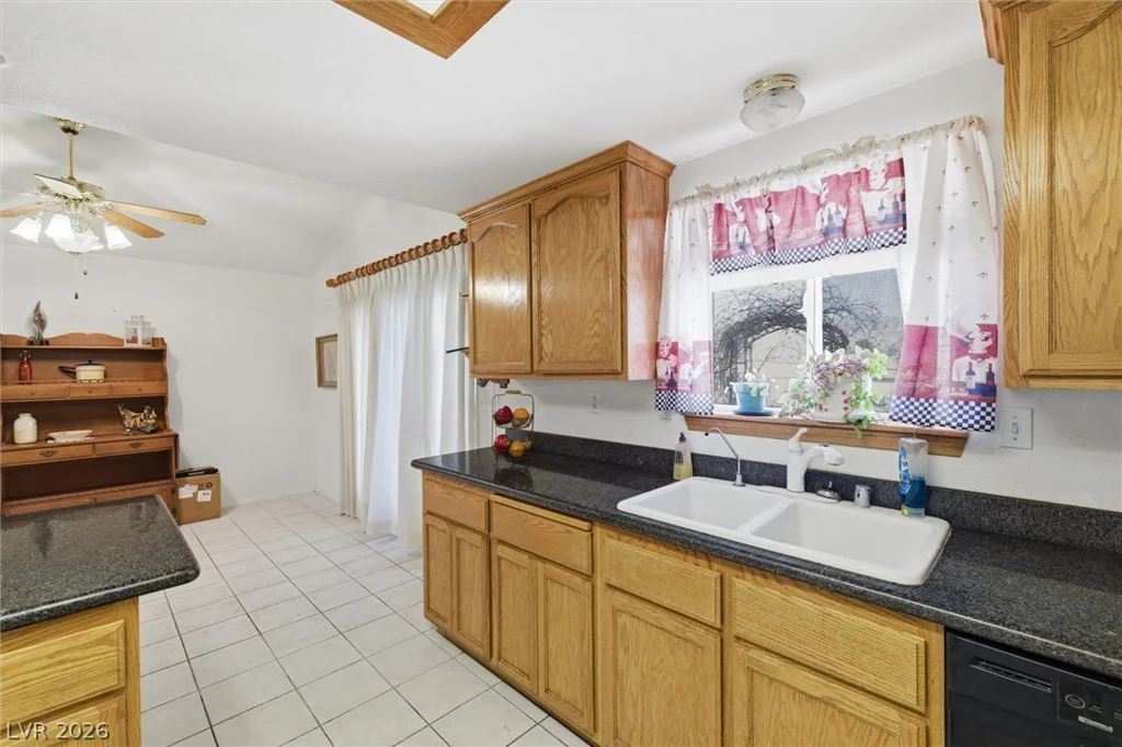 1971 Blagg, Pahrump, NV 89048
