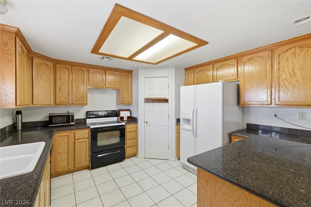 1971 Blagg, Pahrump, NV 89048