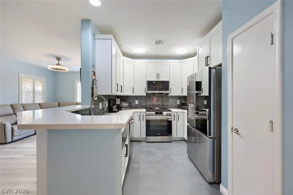 6868 Sky Pointe, Las Vegas, NV 89131