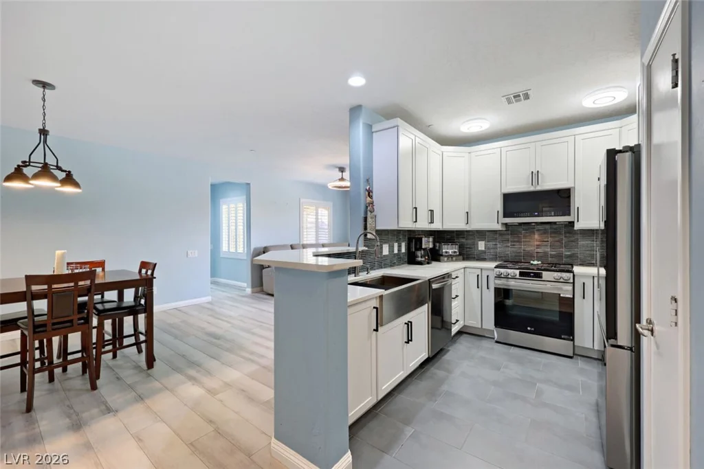 6868 Sky Pointe, Las Vegas, NV 89131