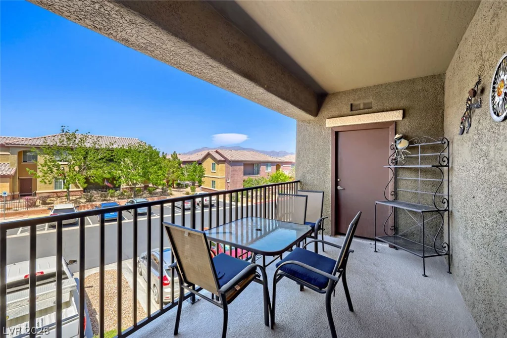 6868 Sky Pointe, Las Vegas, NV 89131