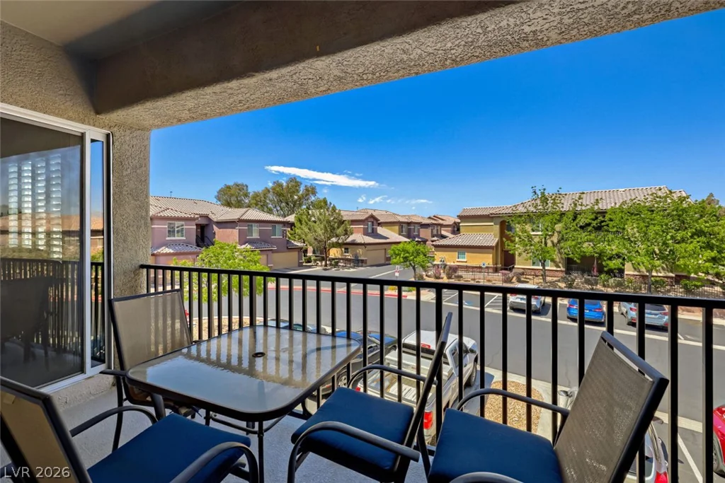 6868 Sky Pointe, Las Vegas, NV 89131