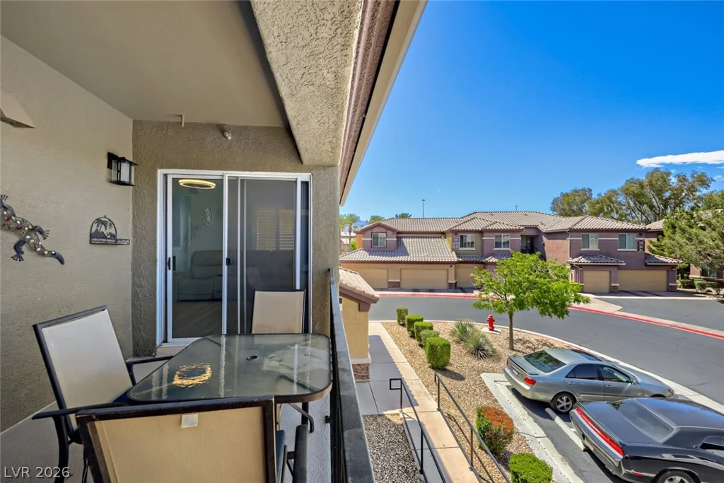 6868 Sky Pointe, Las Vegas, NV 89131
