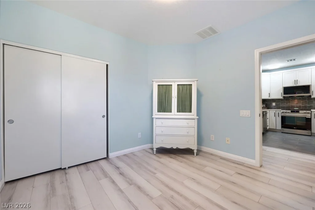 6868 Sky Pointe, Las Vegas, NV 89131