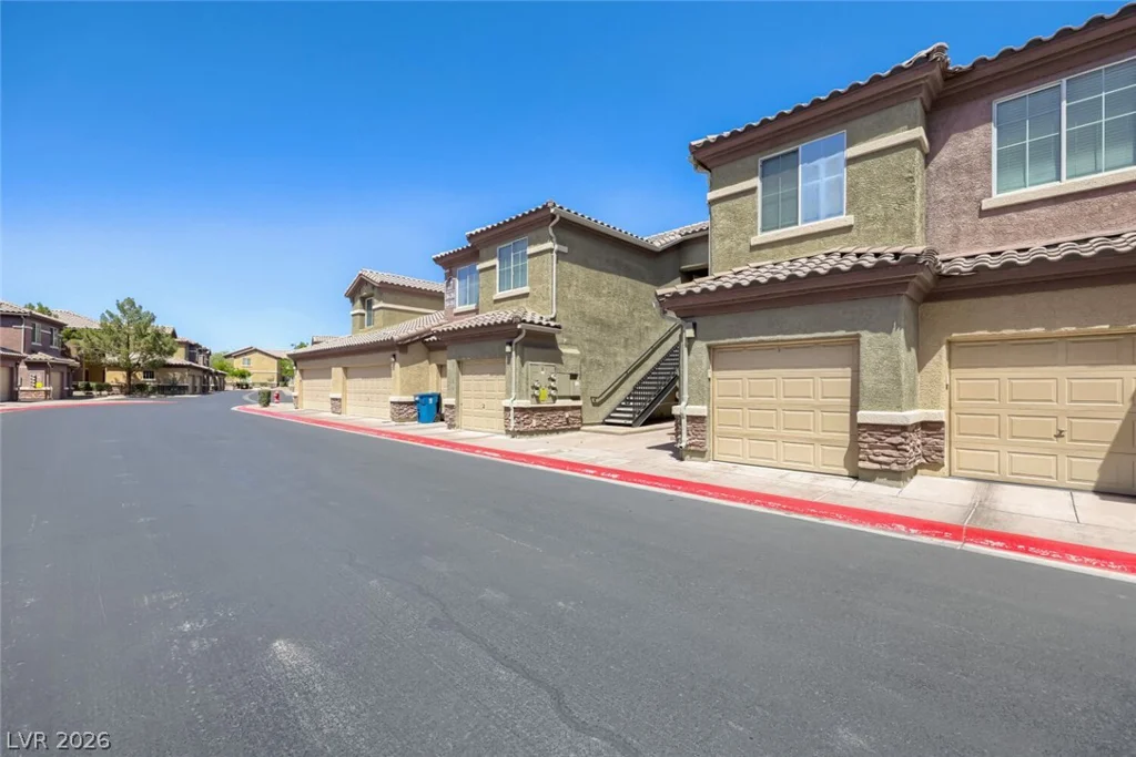 6868 Sky Pointe, Las Vegas, NV 89131