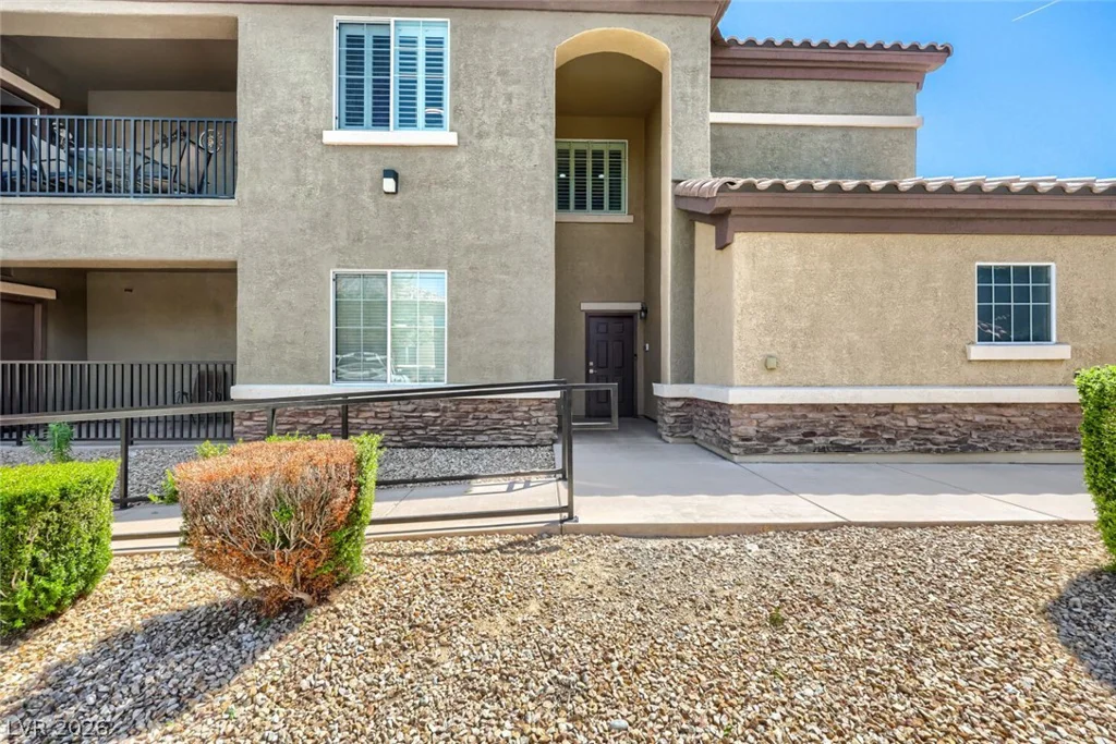 6868 Sky Pointe, Las Vegas, NV 89131