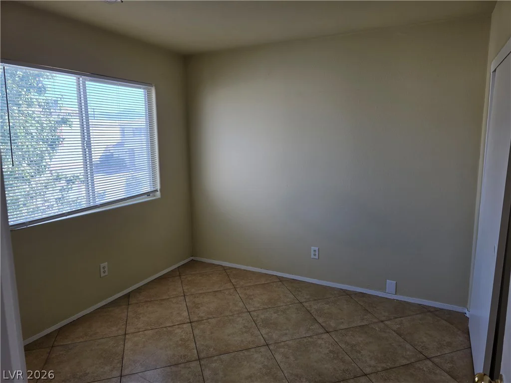 10071 Crisp Clover, Las Vegas, NV 89183