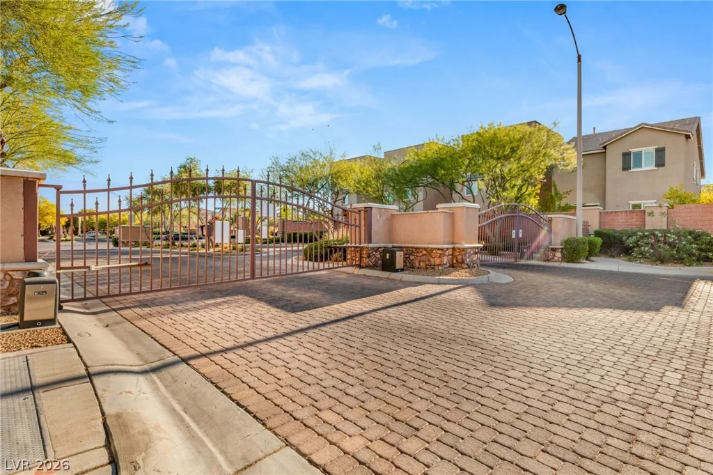 7283 Sterling Rock, Las Vegas, NV 89178